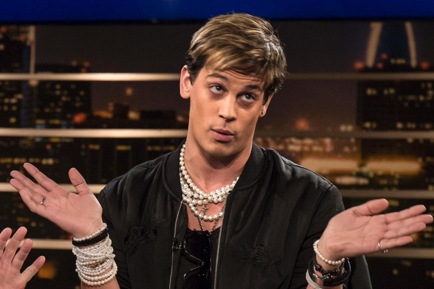 Breitbart’s Milo Yiannopoulos Resigns Following Outrage Over his Past Comments About Pedophilia
